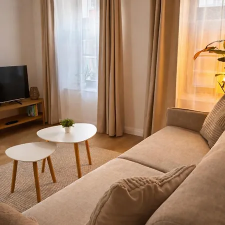 City-apartment! Nur 300m Zum Stadthafen *